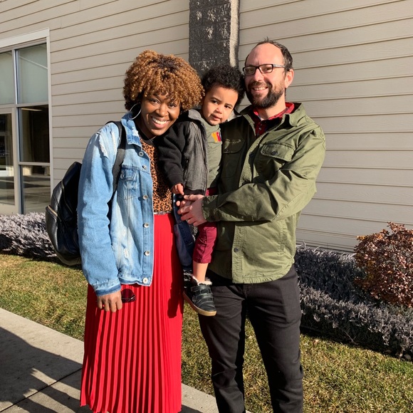 Meet your Posher, Kheri. - Picture 5 of 6